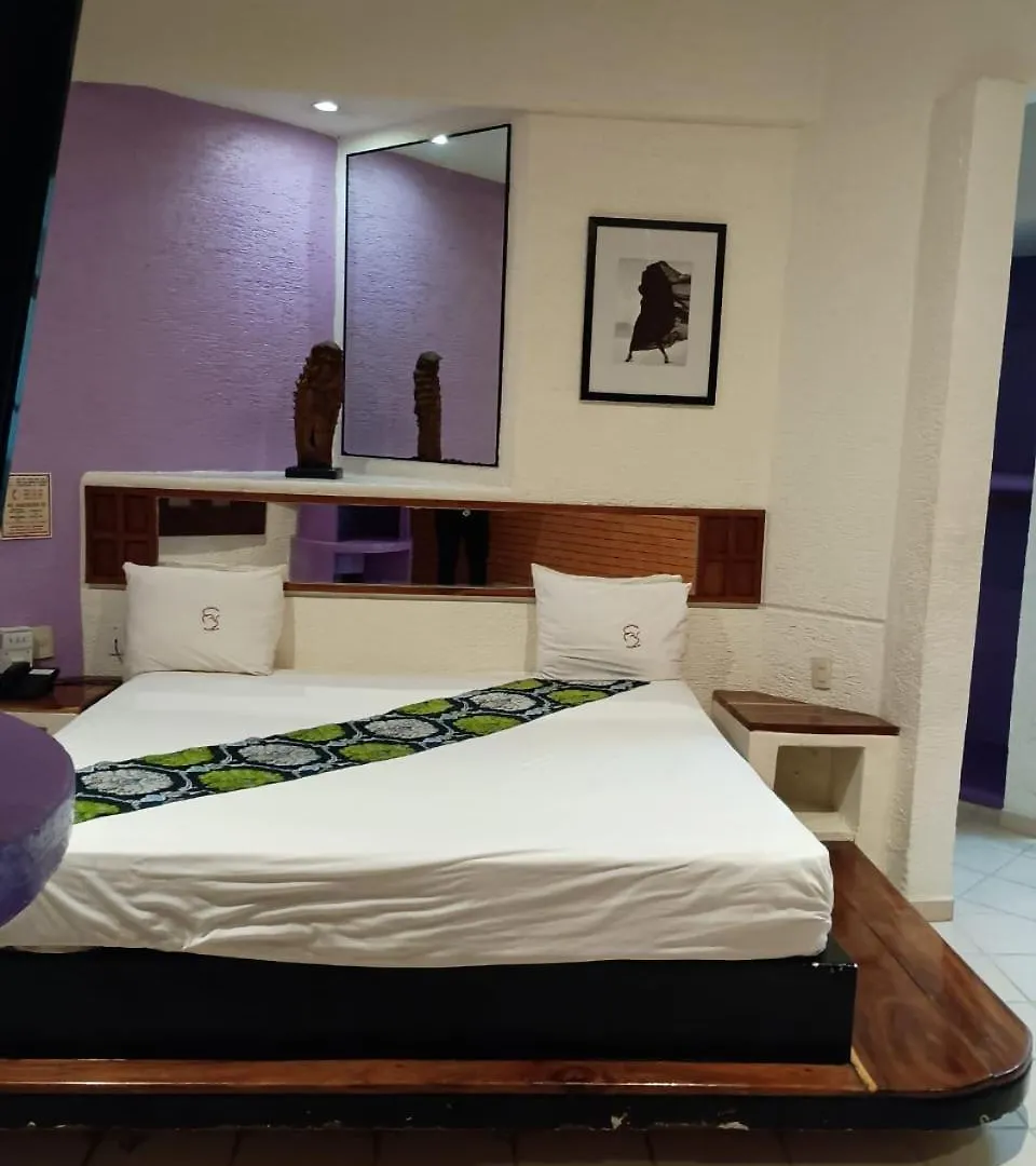 Motel Cerezas Cancún