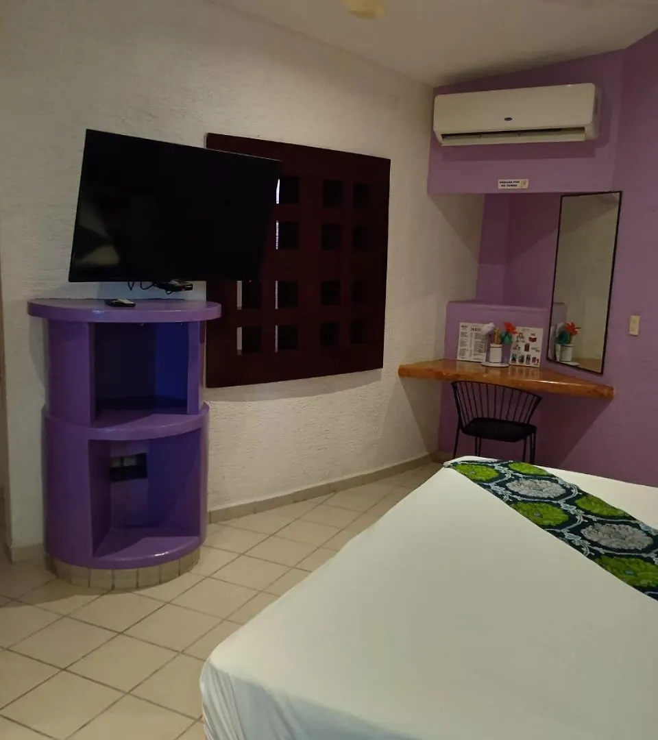 Cerezas Motel Cancun 0*,